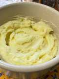 Purée de pommes de terre à l'ail et à la crème