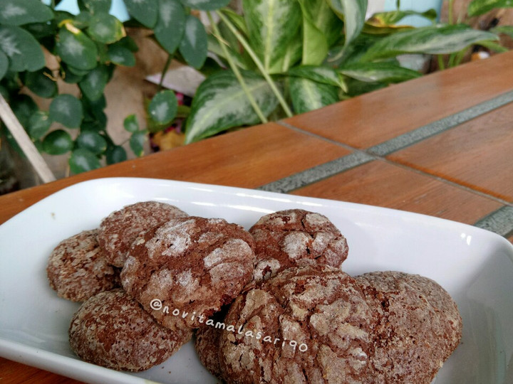 Cara Gampang Menyiapkan Chocolate Crinkle Cookies yang Enak