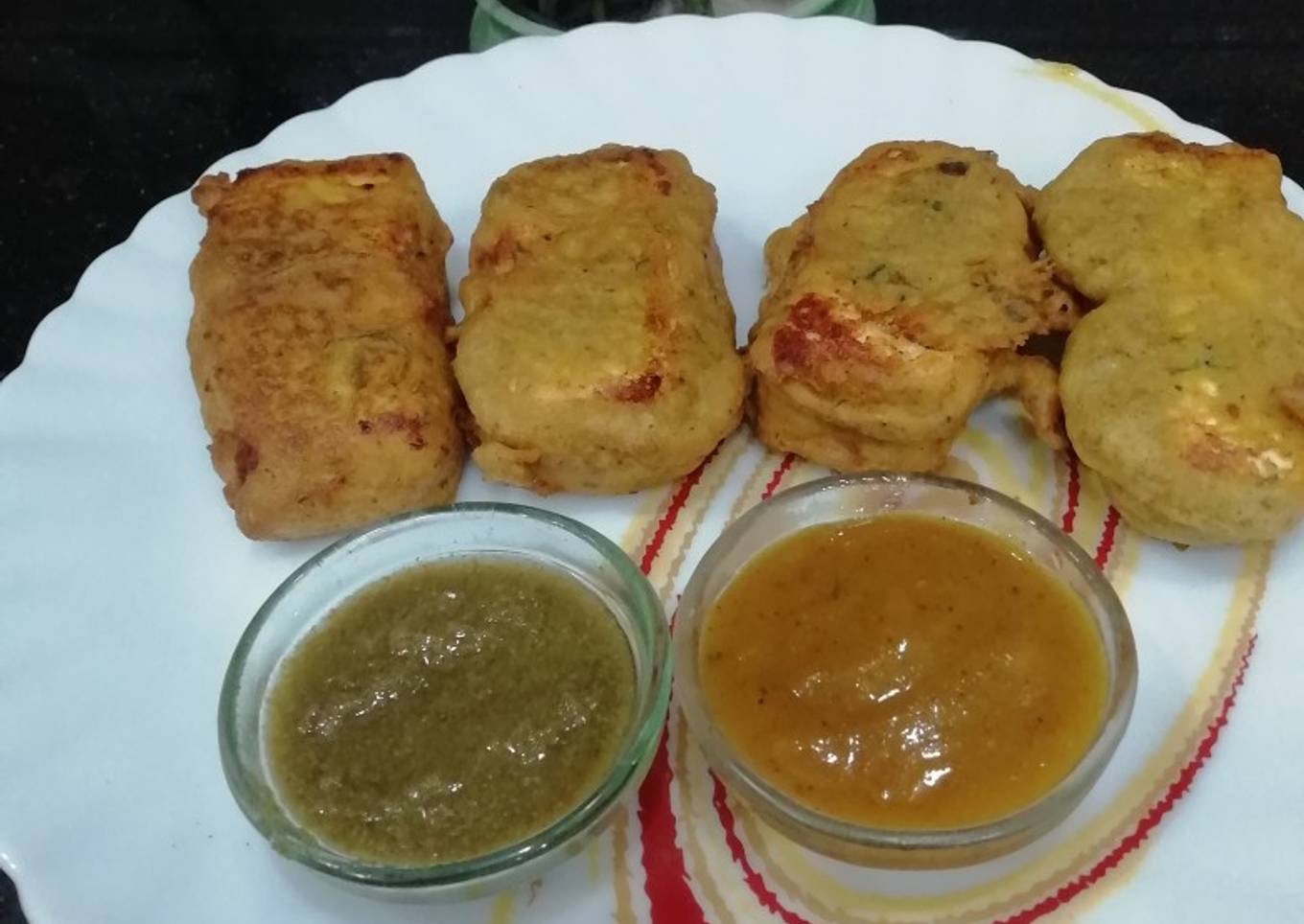 Mixed Spices Stuffed Jumbo Paneer Pakora