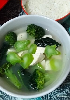 Foto resep Sup Tahu Brokoli Batang Brokoli Mommylicious