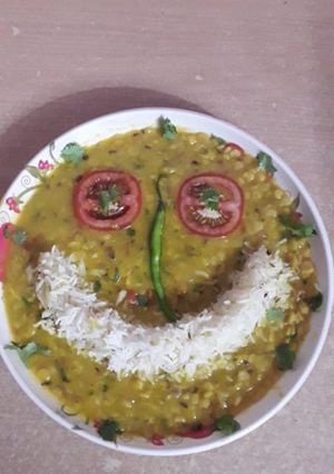 स्माइली दाल चावल (Smiley dal chawal recipe in Hindi) रेसिपी मुख्य फोटो