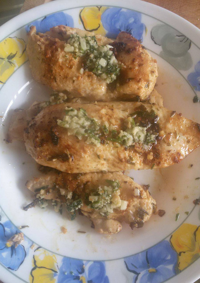 Una foto de Pechugas de pollo al vino