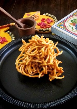 A picture of Besan ki Mithi Sev.