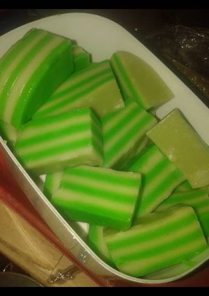 Foto resep Kue lapis tepung terigu rasa pandan