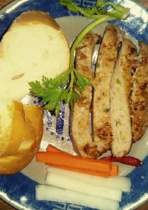 Hình của món Bánh mì chả cá.