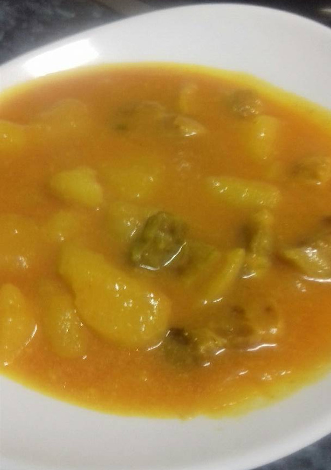 Una foto de Guiso de patatas con costillas de cerdo