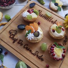 A picture of Custard fruit puff tart.