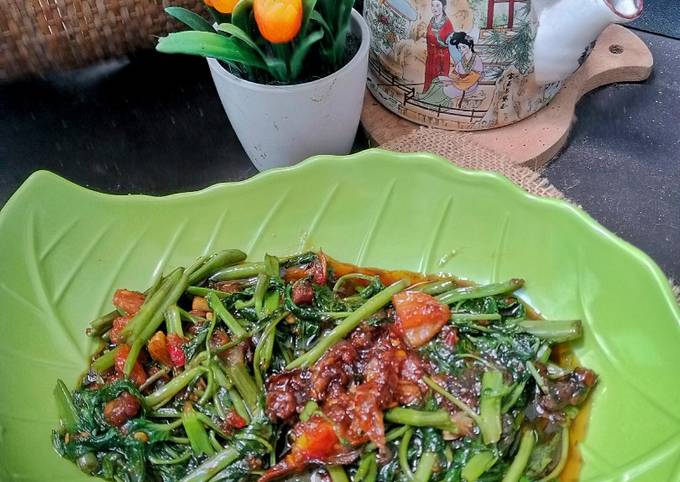 Resep Tumis Kangkung Cumi Asin Saus Tiram Ala Resto Oleh Dewi Saraswati