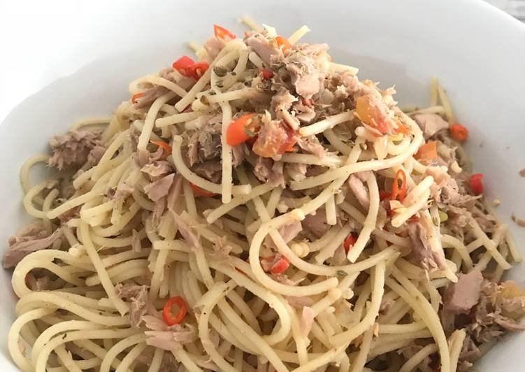 Langkah Mudah untuk Membuat Tuna aglio olio yang Lezat