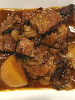 Una foto de Ternera con patatas en crockpot 🐂