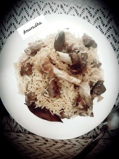 यखनी मटन पुलाव(yakhni Mutton Pulao recipe in Hindi) रेसिपी मुख्य फोटो