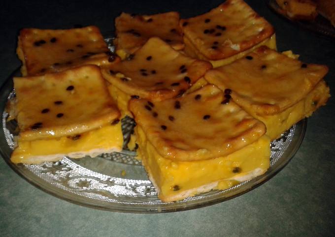 How to Prepare Quick passionfruit/custard slice