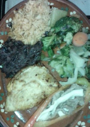Una foto de Pechuga de pollo rellena