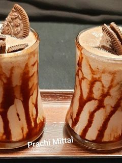 ओरियो मिल्कशेक (oreo milkshake recipe in hindi) रेसिपी मुख्य फोटो