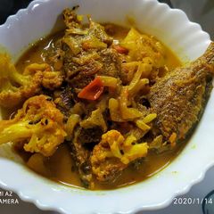 A picture of Tilapia fish curry.