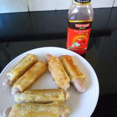 A picture of Sausage rolls.