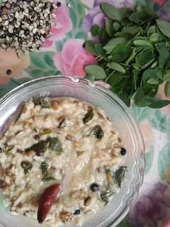 முருங்கைக்கீரை கருப்பு உளுந்து கஞ்சி செய்முறை முக்கிய புகைப்படம்