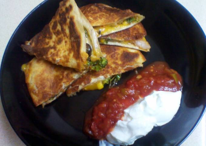 Recipe of Quick shrimp and vegetable quesadilla