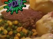 Una foto de crema de jamón y ciboulette