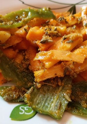 इंस्टेंट गाजर का आचार (Instant Gajar ka achar recipe in Hindi) रेसिपी मुख्य फोटो