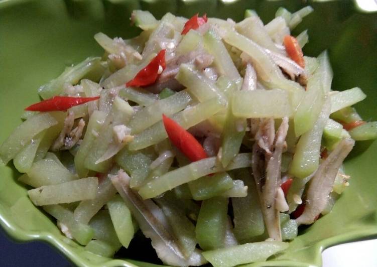 Resep Tumis Labu Siam Teri, Enak