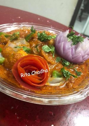 A picture of Mushroom Do Pyaza.