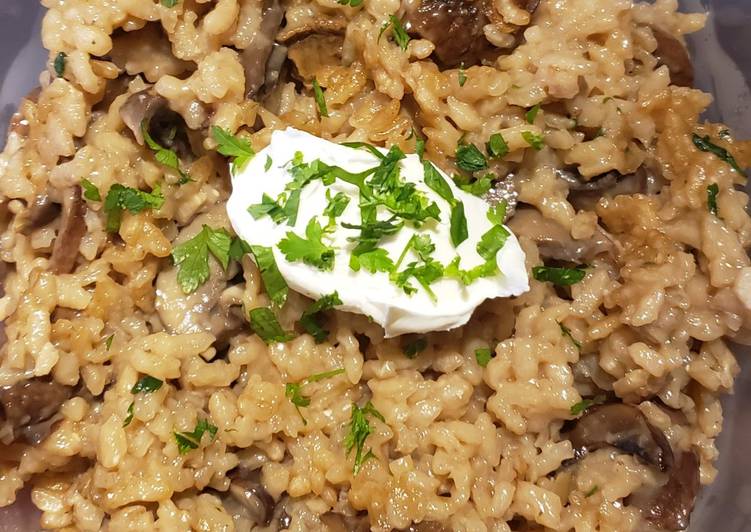 Steps to Prepare Speedy Mushroom Risotto