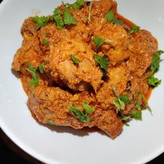 A picture of Murg Malai Curry.