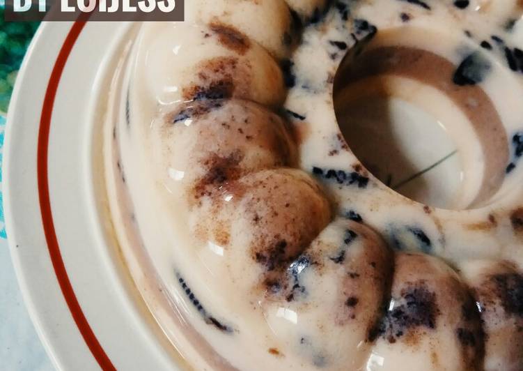 Bagaimana Menyiapkan Puding Oreo Lapis Anti Gagal