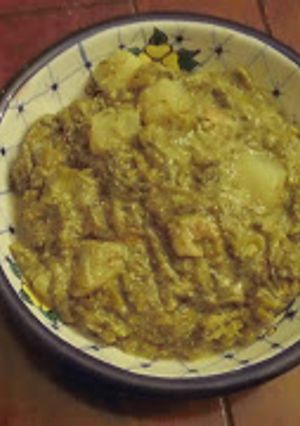 Una foto de Romeritos en mole verde