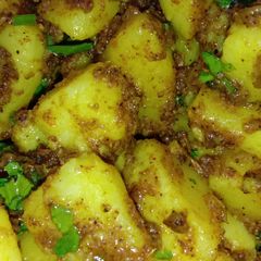 A picture of Dry masala Potatoes.
