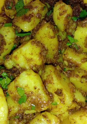 A picture of Dry masala Potatoes.