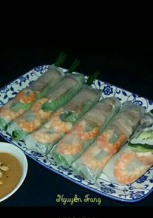 Hình của món Gỏi cuốn tôm thịt.