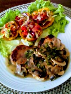 Una foto de Lomo de Cerdo con Salsa de Champiñones