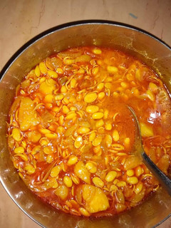 आलू अंकुरित सेम के बीज की सब्जी (Aloo ankurit sem ke beej ki sabzi recipe in hindi) रेसिपी मुख्य फोटो