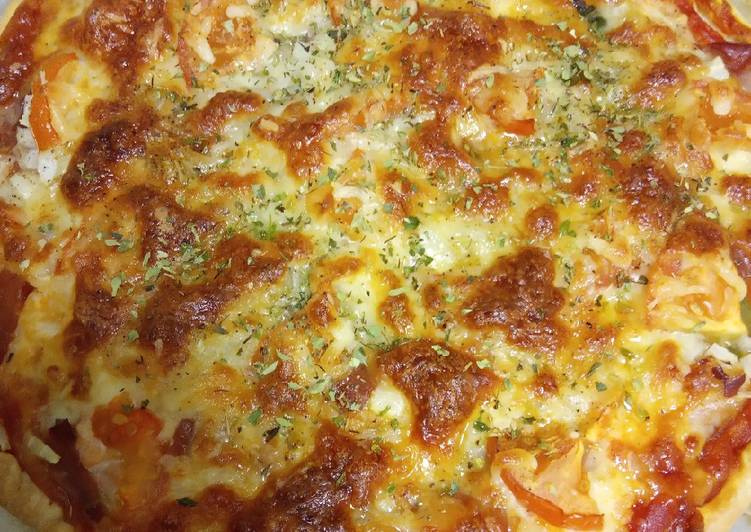 Pizza de salmón y serrano con masa quebrada