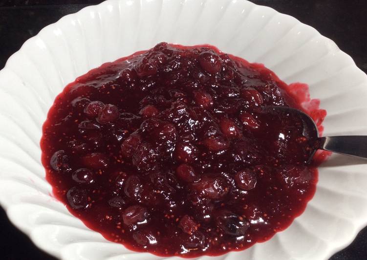 Steps to Prepare Homemade Cranberry Sauce