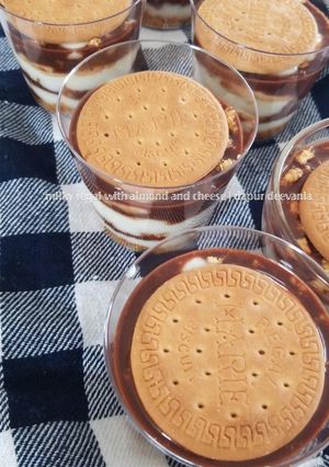 Foto resep Milky regal with almond and cheese dessert