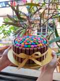 KitKat Cake