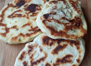 Une photo de Cheese naans express au yaourt