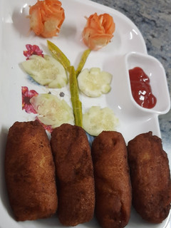 A picture of Crispy Bread Roll.