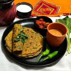 A picture of Calcium Rich Palak Methi Thepla.