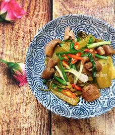 bao tử xào dưa chua