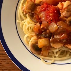 A picture of ☆Basic☆ Chicken in tomato sauce pasta.
