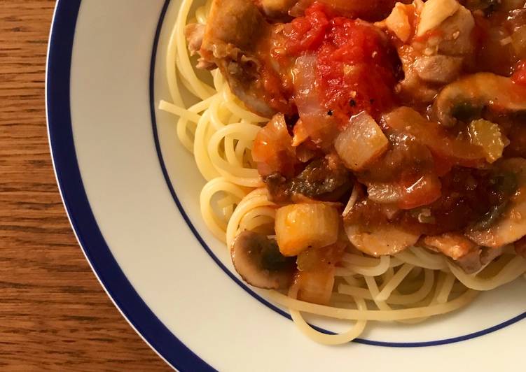 Simple Way to Make Homemade ☆Basic☆ Chicken in tomato sauce pasta