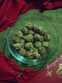 A picture of Bengali "Til Naru"/ Sesame seeds Laddu/ Til ka Laddu Recipe 🍲.