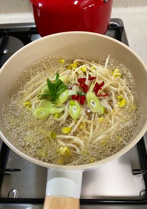 รูปของ ซุปถั่วงอกหัวโต 콩나물국