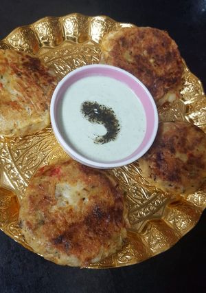 A picture of Chicken veggies cutlets.