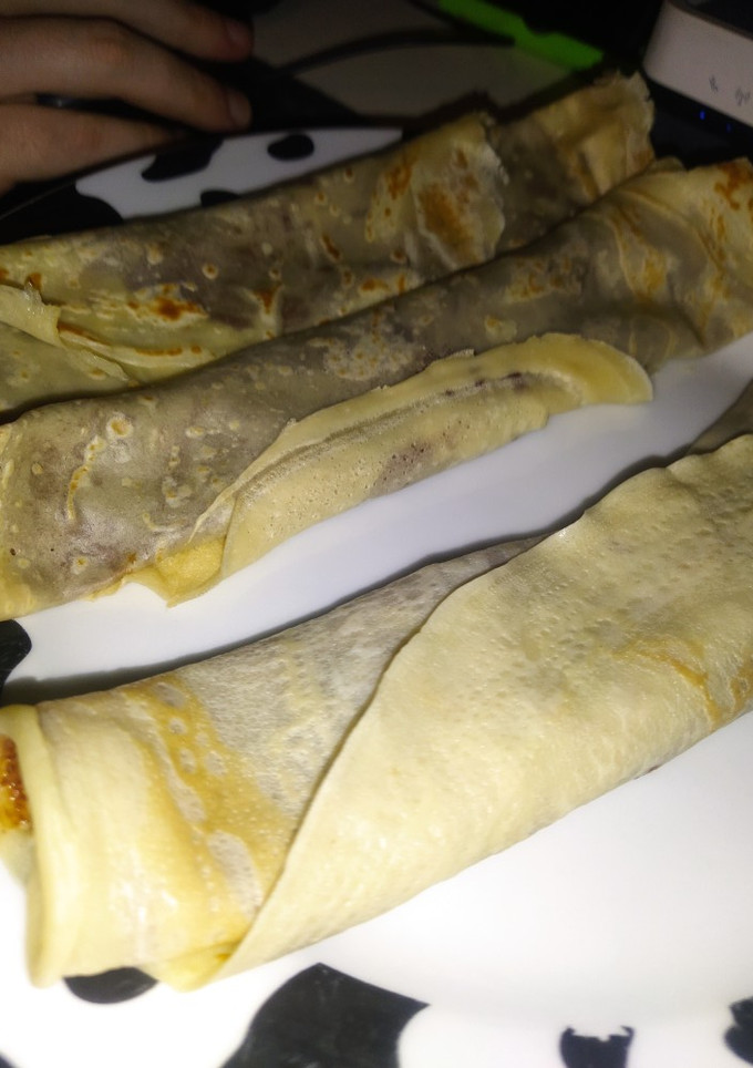 Una foto de Crepes de leche de almendras