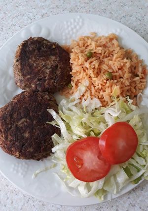 Una foto de Tortitas de carne y papa
